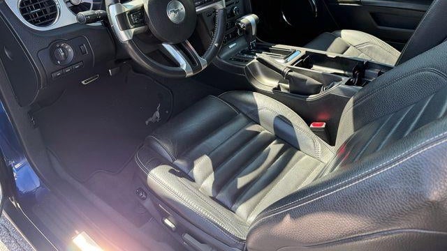 2011 Ford Mustang V6