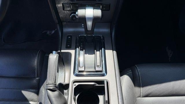 2011 Ford Mustang V6