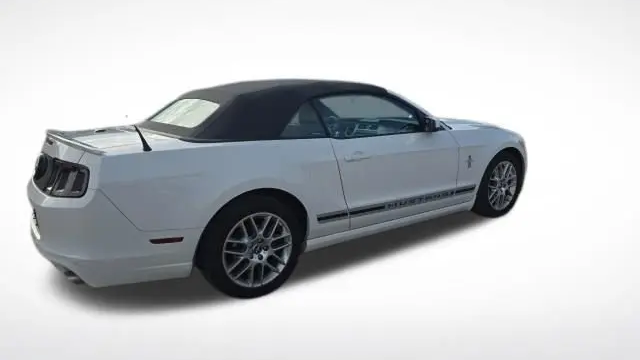2013 Ford Mustang V6