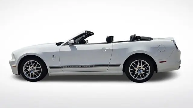 2013 Ford Mustang V6