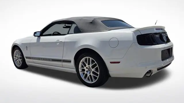 2013 Ford Mustang V6