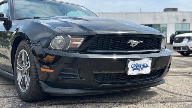 2012 Ford Mustang V6