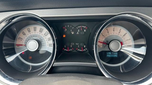 2012 Ford Mustang V6