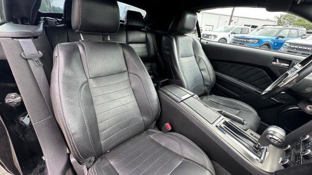2012 Ford Mustang V6