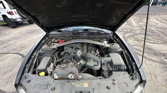2012 Ford Mustang V6