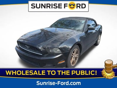 2014 Ford Mustang V6 2DR Convertible