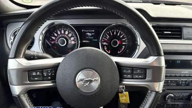 2014 Ford Mustang V6