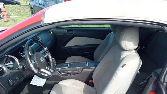 2014 Ford Mustang V6