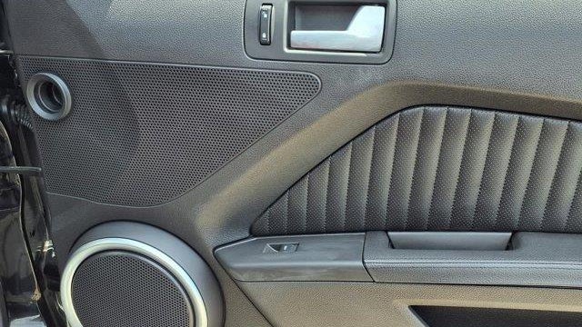 2011 Ford Shelby GT500 Base