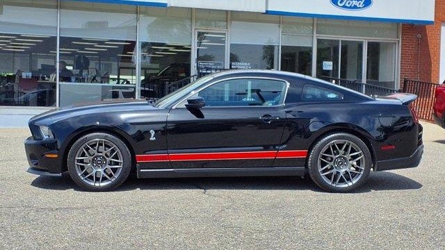 2011 Ford Shelby GT500 Base