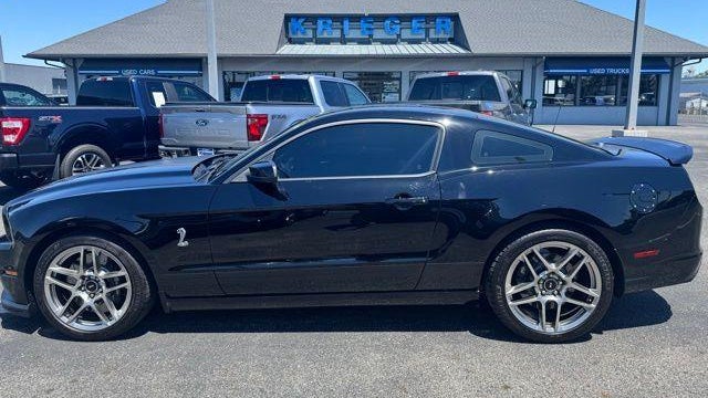 2013 Ford Shelby GT500 Base