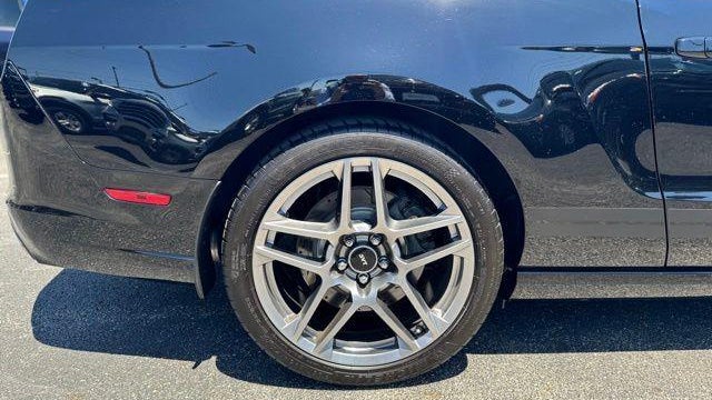 2013 Ford Shelby GT500 Base