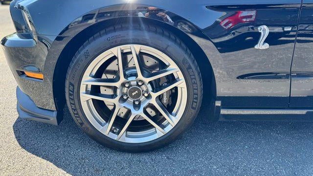 2013 Ford Shelby GT500 Base