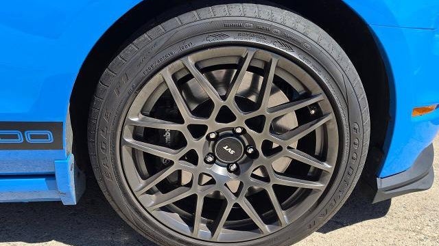 2013 Ford Shelby GT500 Base