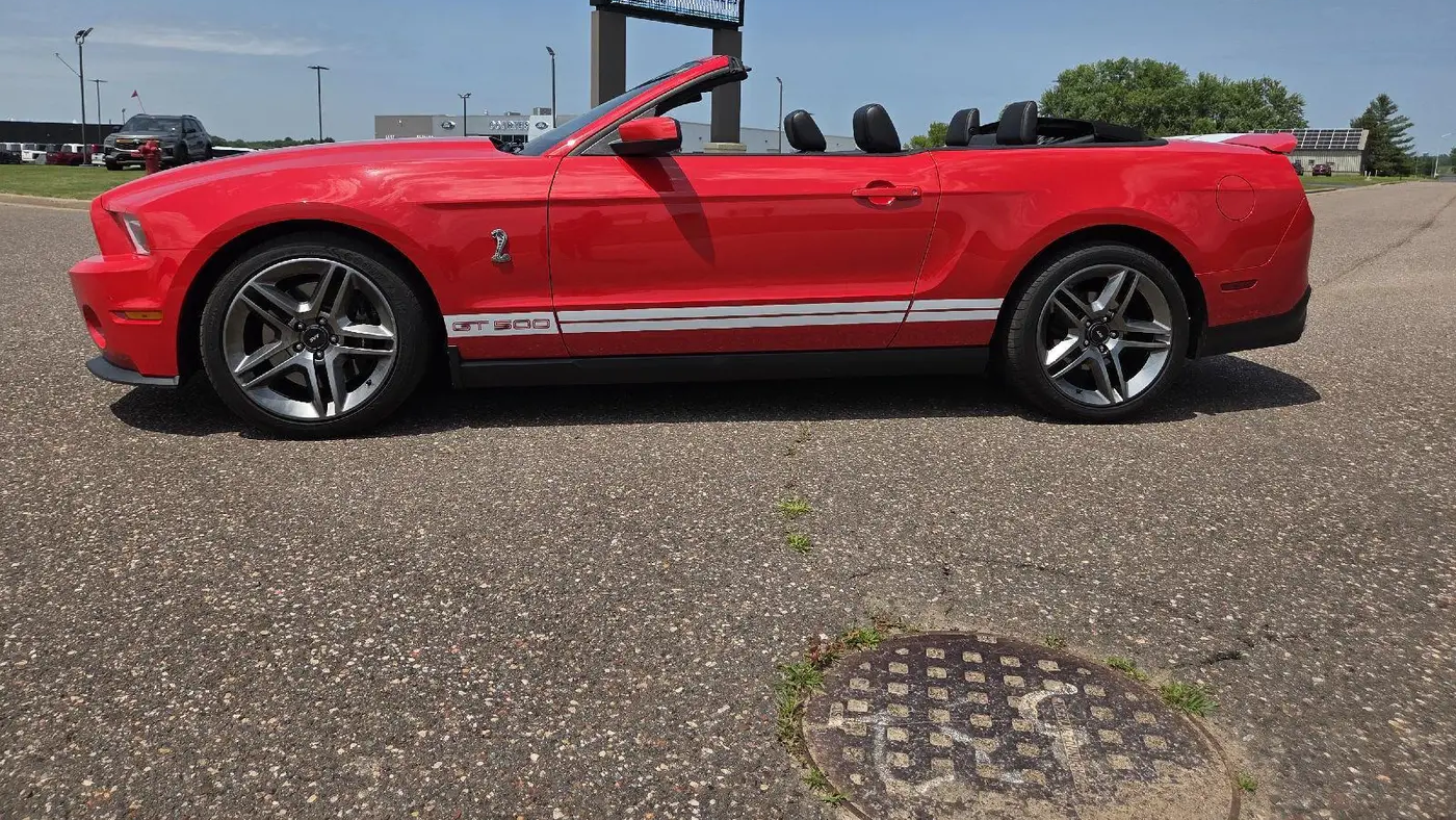 2011 Ford Shelby GT500 Base