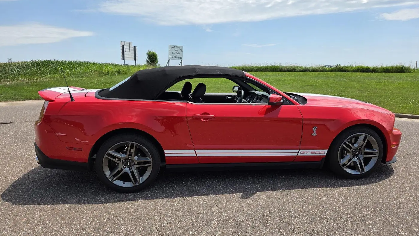 2011 Ford Shelby GT500 Base