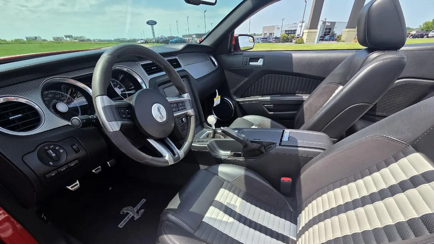 2011 Ford Shelby GT500 Base