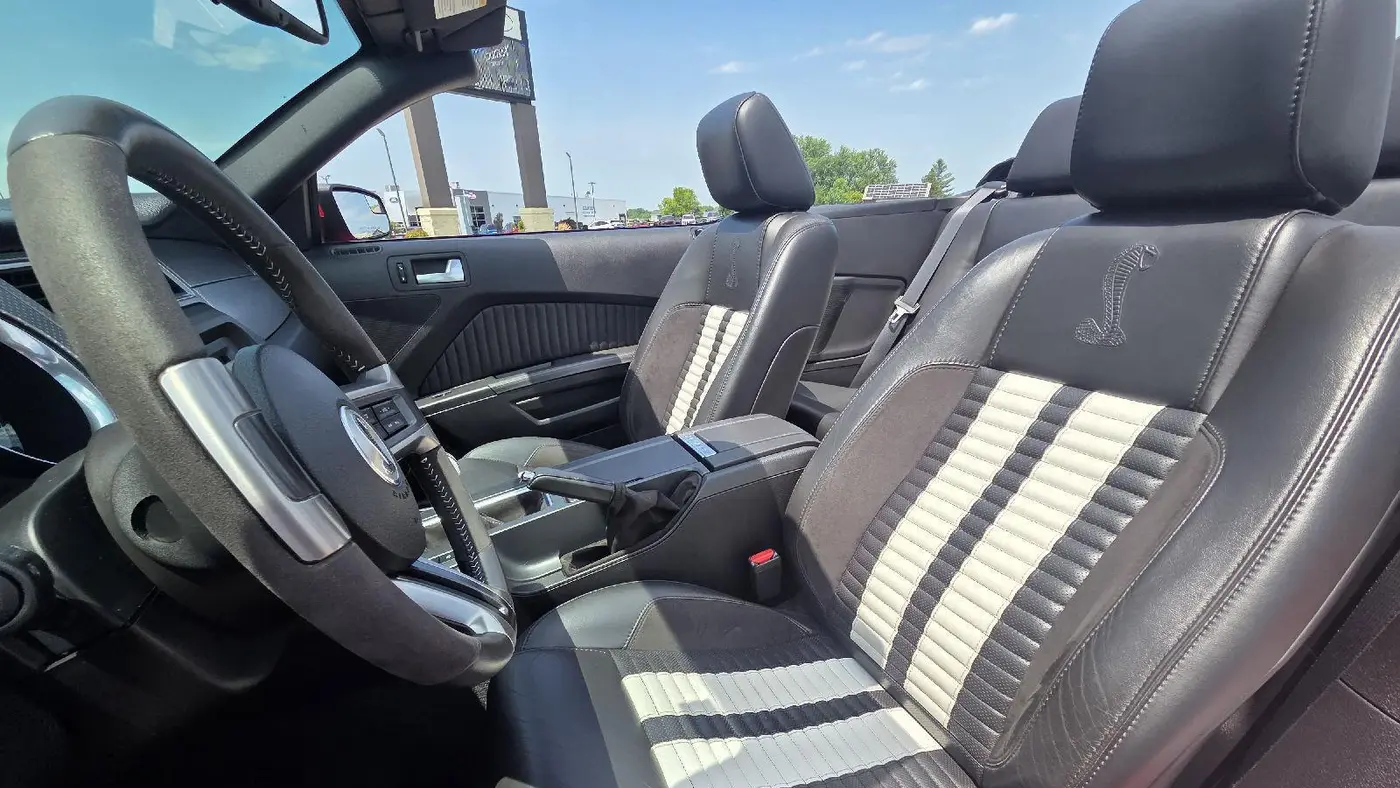 2011 Ford Shelby GT500 Base