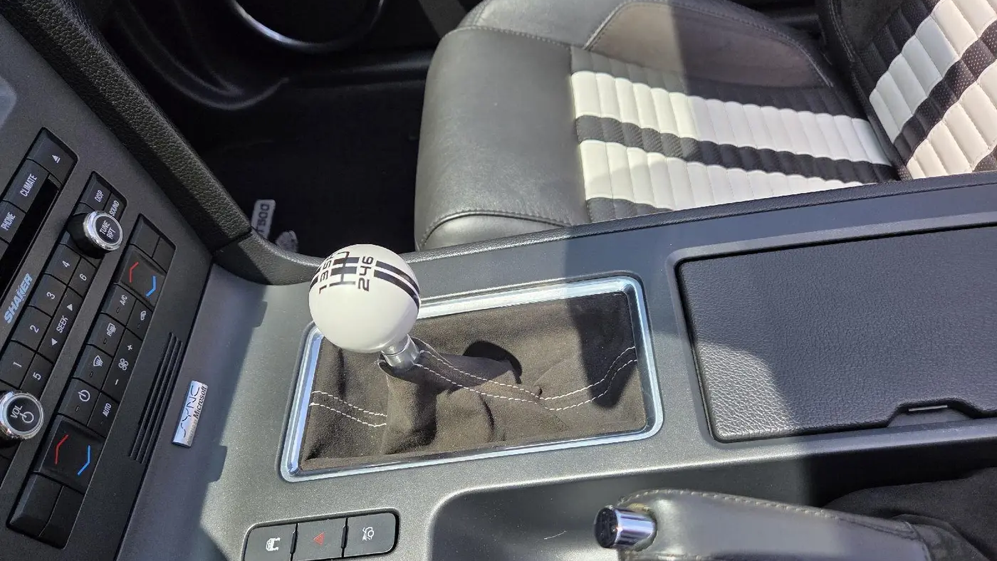 2011 Ford Shelby GT500 Base