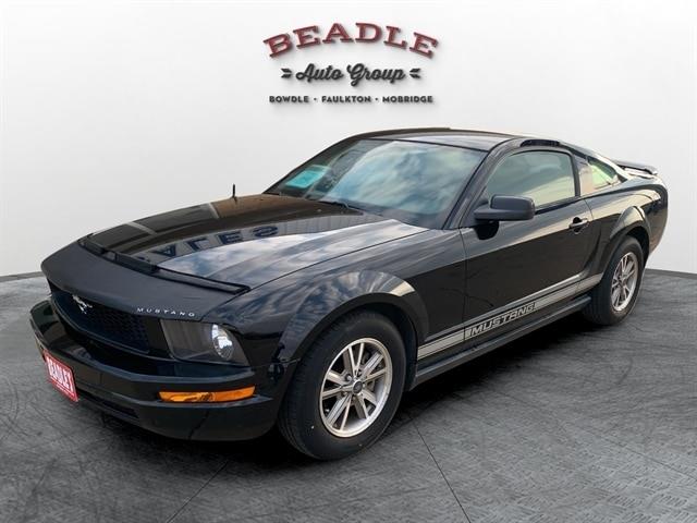 2005 Ford Mustang - $9,125