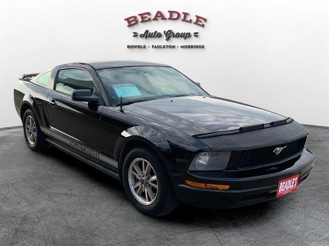 2005 Ford Mustang - $9,125