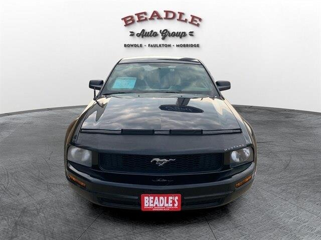 2005 Ford Mustang - $9,125