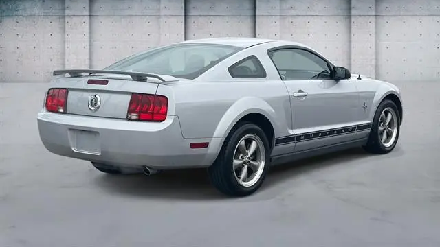 2006 Ford Mustang V6 Standard