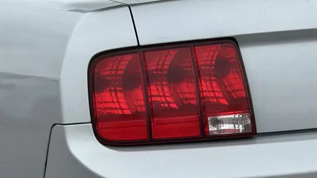 2006 Ford Mustang V6 Standard