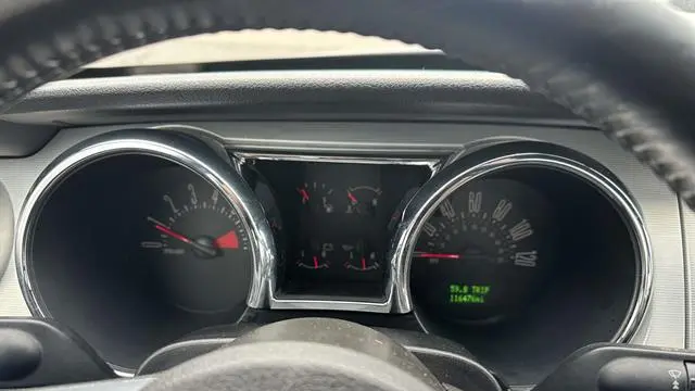 2006 Ford Mustang V6 Standard