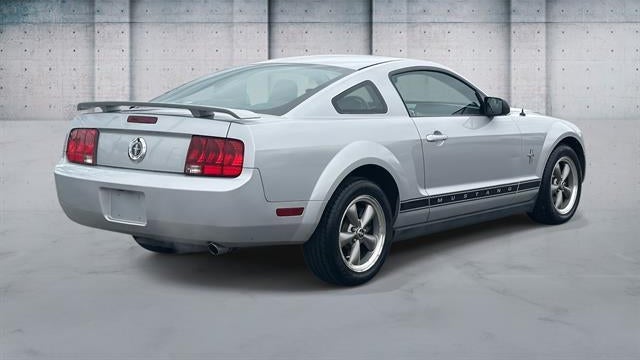 2006 Ford Mustang V6 Standard