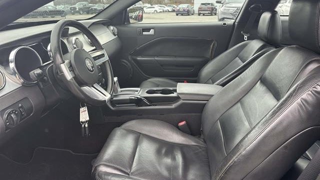 2006 Ford Mustang V6 Standard