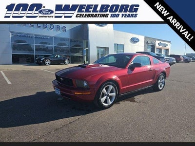 2005 Ford Mustang V6 Premium 2DR Fastback
