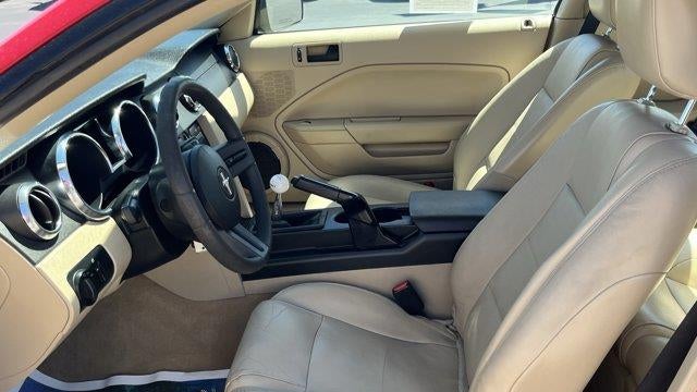 2007 Ford Mustang V6 Deluxe
