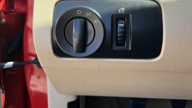 2007 Ford Mustang V6 Deluxe