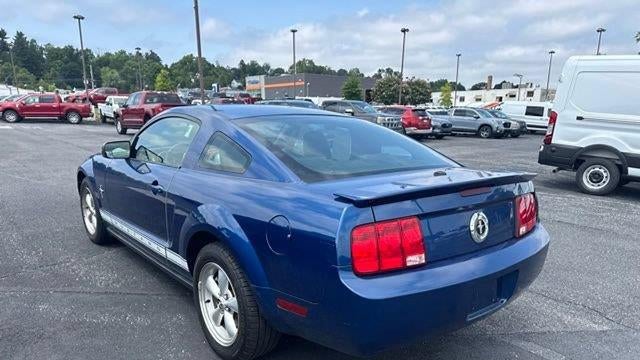2007 Ford Mustang V6 Deluxe