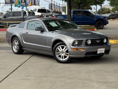 2006 Ford Mustang GT Deluxe 2DR Fastback