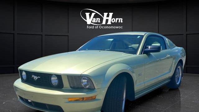 2006 Ford Mustang GT Deluxe