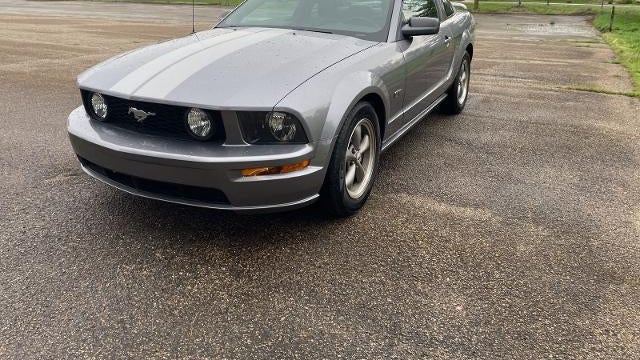 2006 Ford Mustang GT Deluxe