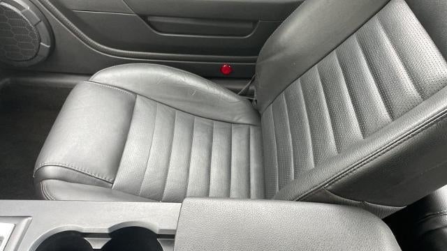 2006 Ford Mustang GT Deluxe