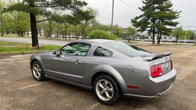 2006 Ford Mustang GT Deluxe