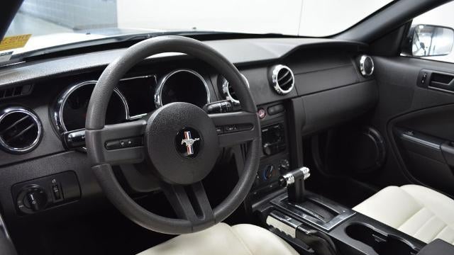 2005 Ford Mustang V6 Premium