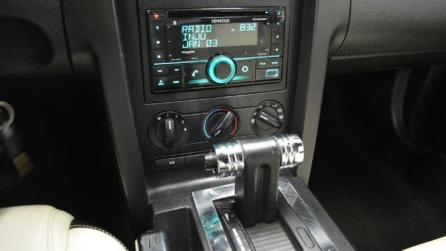2005 Ford Mustang V6 Premium