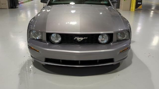 2006 Ford Mustang GT Deluxe