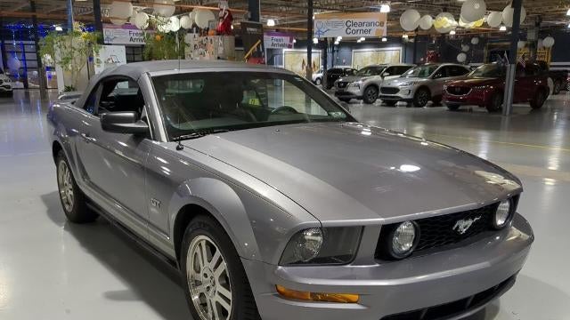 2006 Ford Mustang GT Deluxe