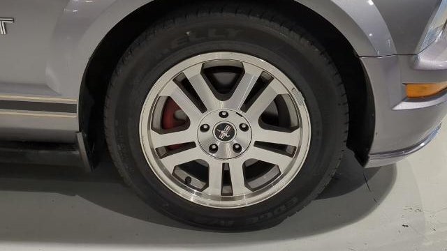 2006 Ford Mustang GT Deluxe