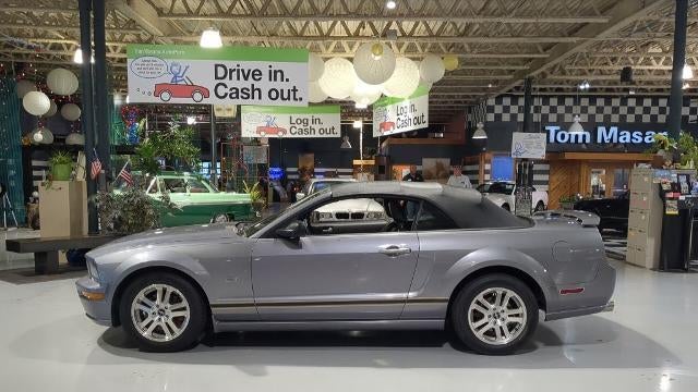 2006 Ford Mustang GT Deluxe