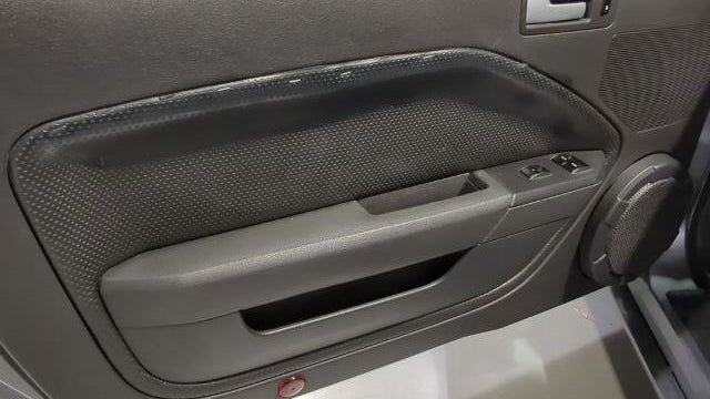 2006 Ford Mustang GT Deluxe