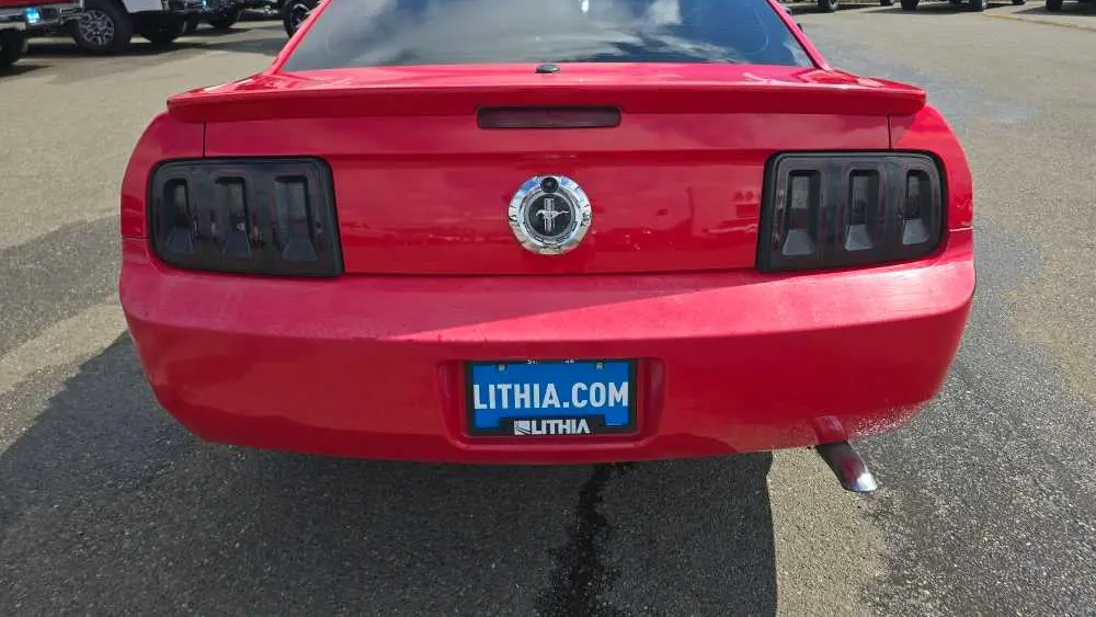 2008 Ford Mustang V6 Deluxe