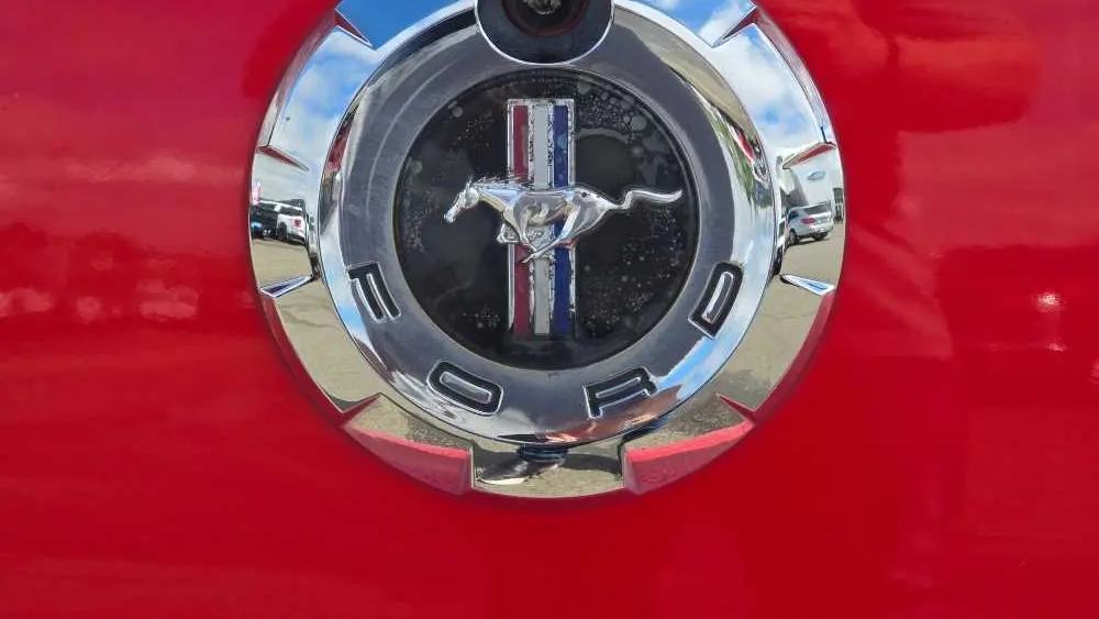 2008 Ford Mustang V6 Deluxe