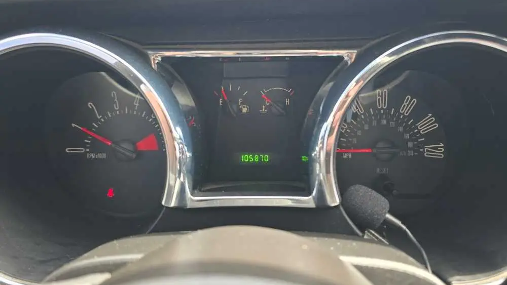 2008 Ford Mustang V6 Deluxe